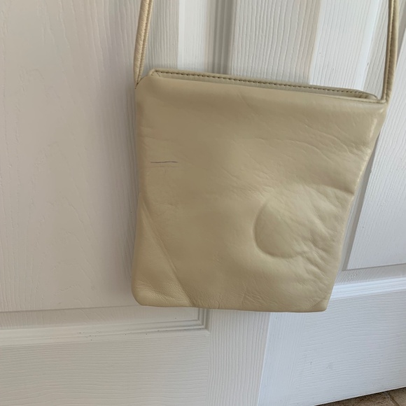 White bag with shoulder strap - Picture 3 of 7